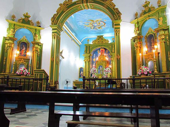 parte interna da igreja Morro de São Paulo Bahia