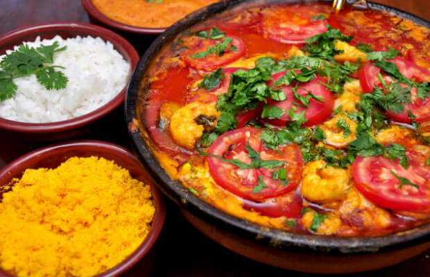 prato de moqueca de peixe